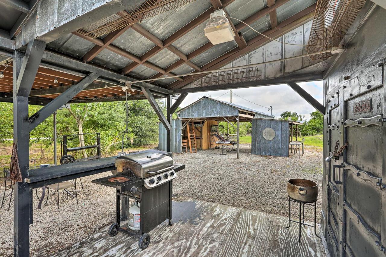 Authentic Clewiston Home With Outdoor Game Room Εξωτερικό φωτογραφία
