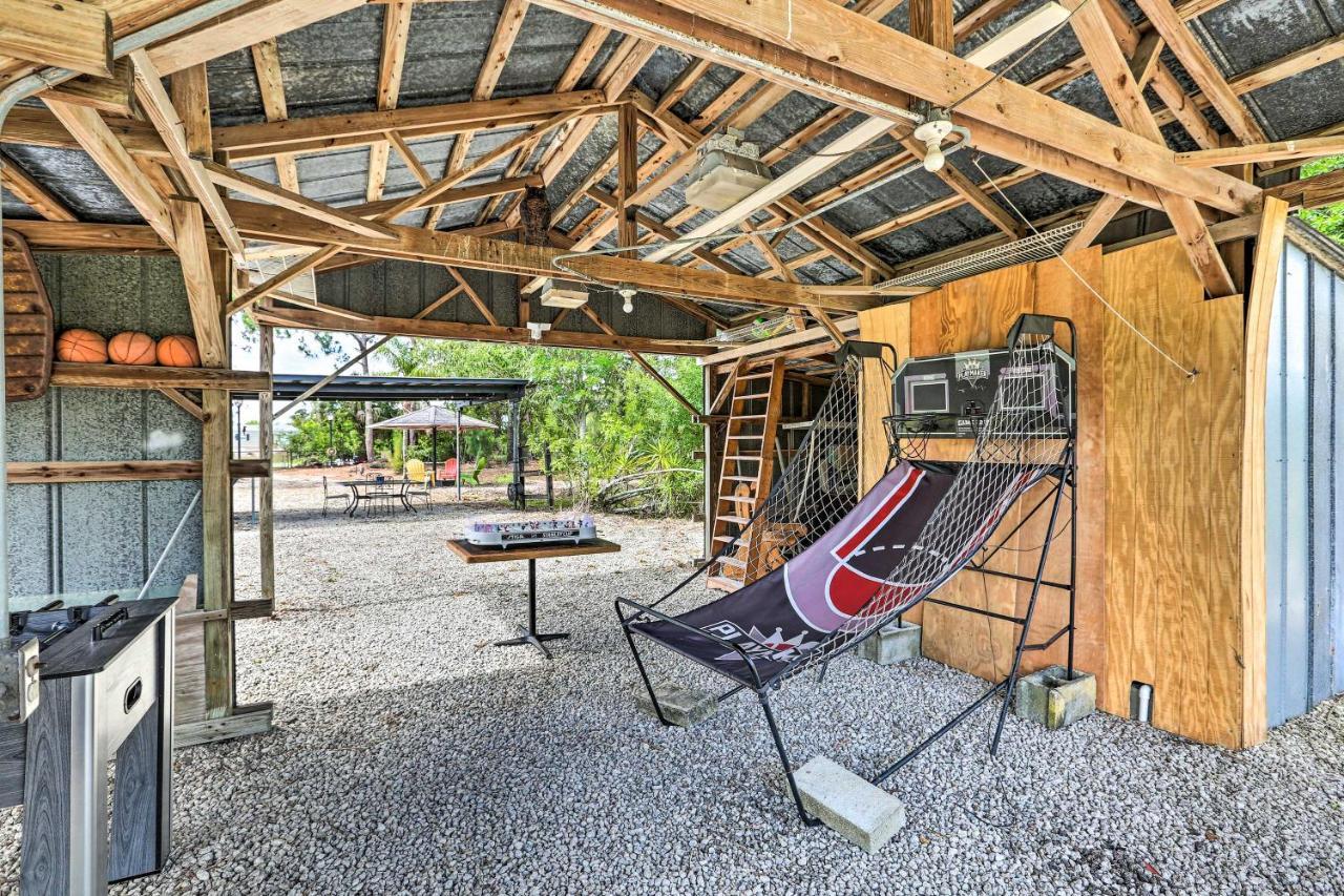 Authentic Clewiston Home With Outdoor Game Room Εξωτερικό φωτογραφία